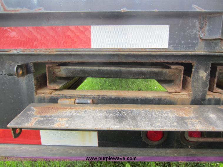 image for item C5480 2006 John Kerr gooseneck trailer