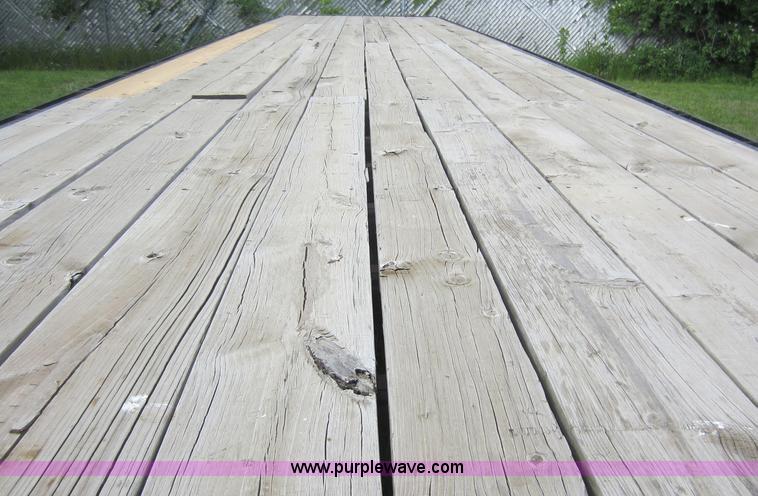 image for item C5480 2006 John Kerr gooseneck trailer