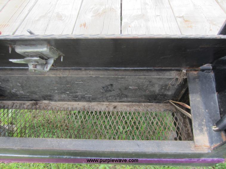 image for item C5480 2006 John Kerr gooseneck trailer