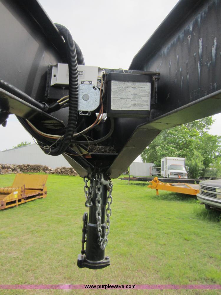 image for item C5480 2006 John Kerr gooseneck trailer