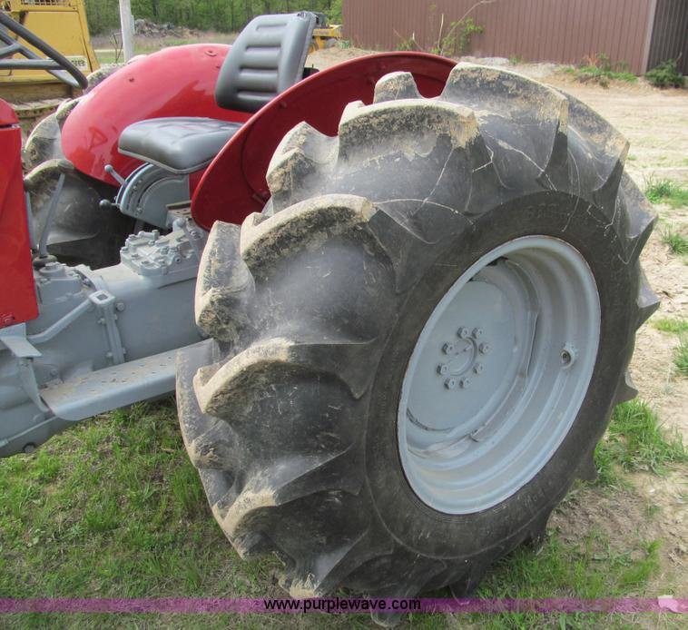image for item D3165 Massey-Ferguson 150 tractor