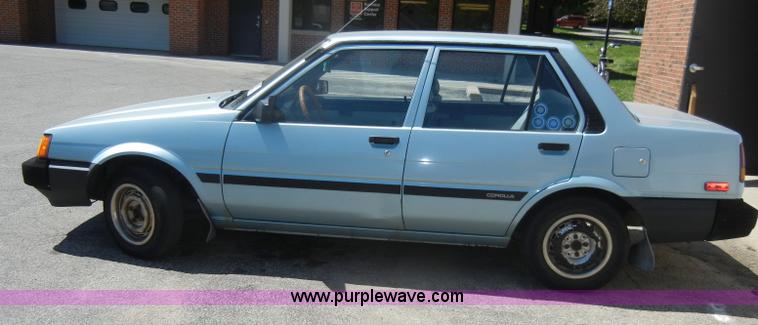 image for item D4017 1985 Toyota Corolla
