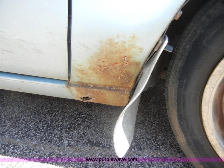 image for item D4017 1985 Toyota Corolla