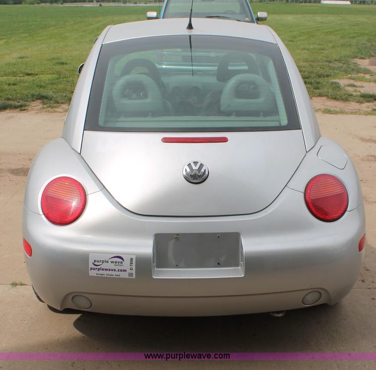 image for item D7896 2000 Volkswagen New Beetle GLS