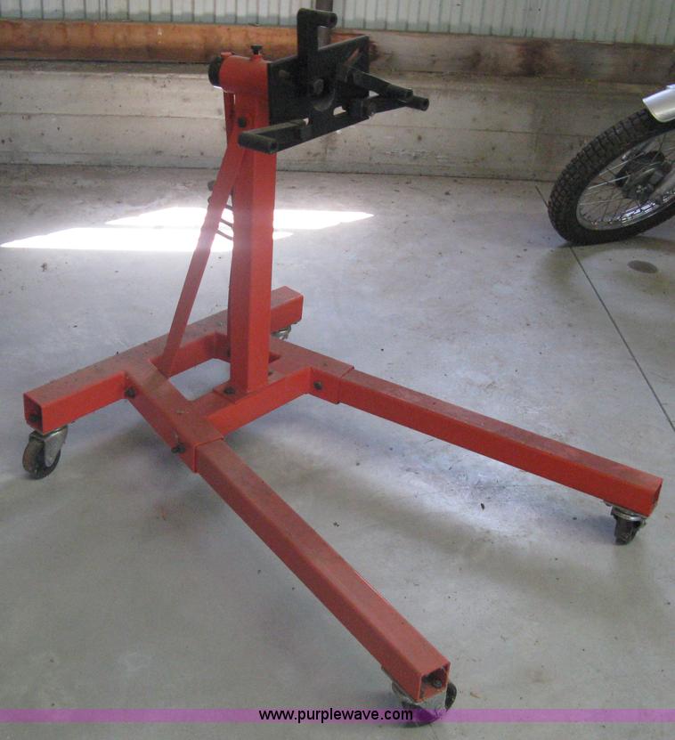 image for item G9864 Rolling engine stand
