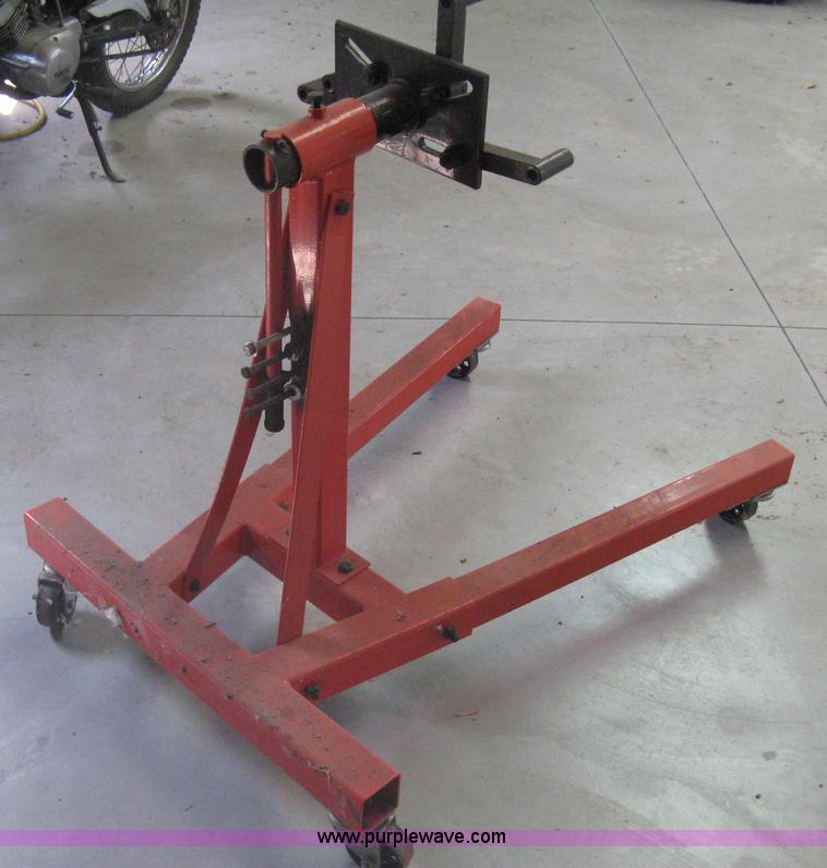 image for item G9864 Rolling engine stand