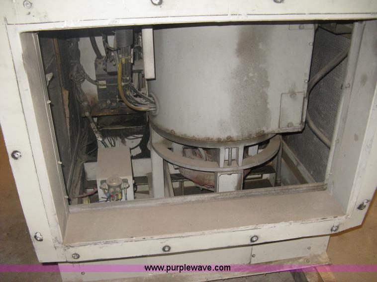 image for item G9883 Alturdyne back-up generator