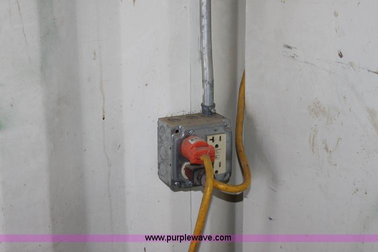 image for item L9683 2002 2690 Co-FT 40' storage container