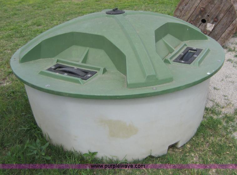 Liquid cattle feeder in South Coffeyville, OK Item V9065 sold