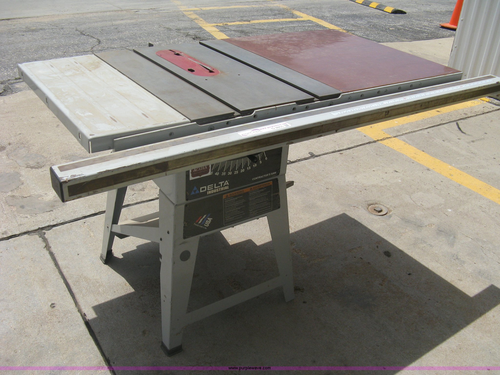 Delta industrial table saw in Wichita, KS Item G9955 sold Purple Wave