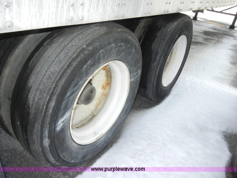 image for item A3486 1999 Wabash 53' reefer trailer