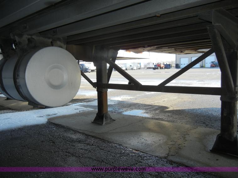 image for item A3486 1999 Wabash 53' reefer trailer