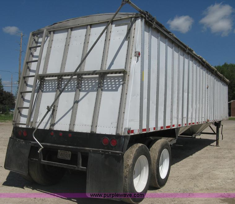 image for item A6321 1992 Merritt hopper bottom trailer
