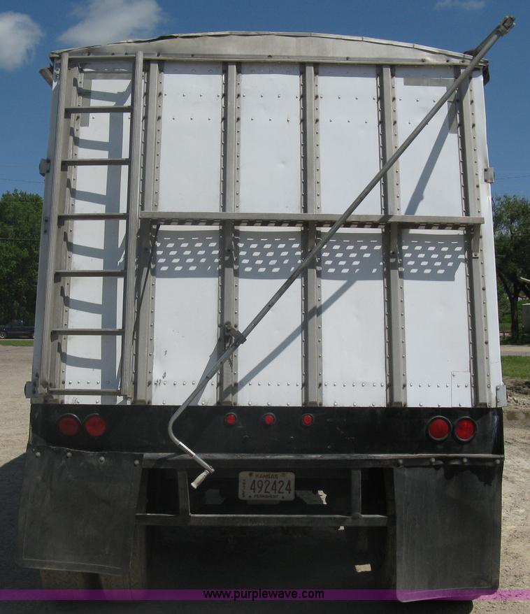 image for item A6321 1992 Merritt hopper bottom trailer