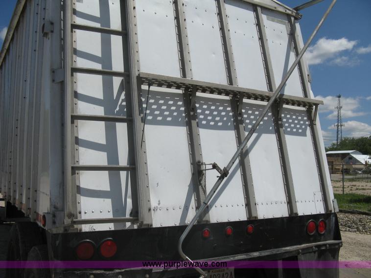 image for item A6321 1992 Merritt hopper bottom trailer