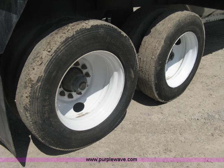 image for item A6321 1992 Merritt hopper bottom trailer