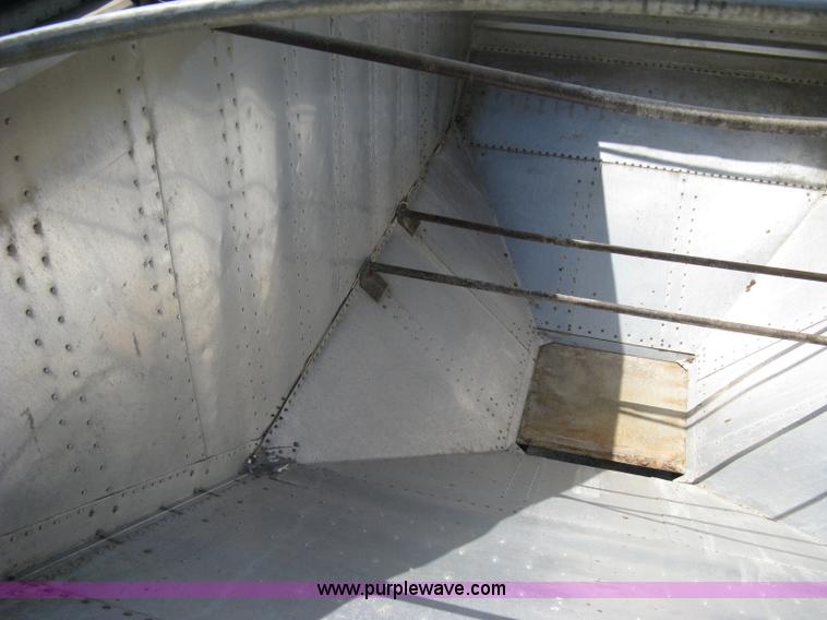 image for item A6321 1992 Merritt hopper bottom trailer