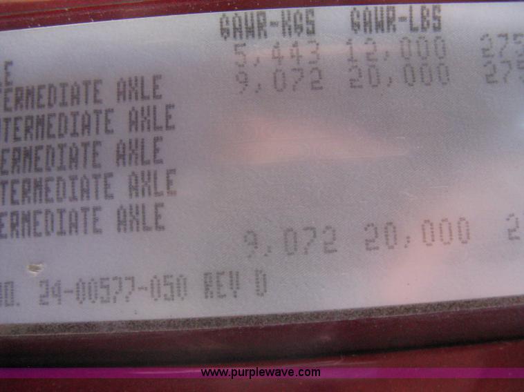 image for item A6322 2003 Freightliner Columbia semi truck