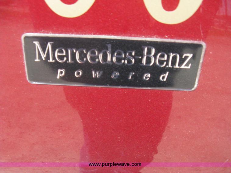 image for item A6322 2003 Freightliner Columbia semi truck