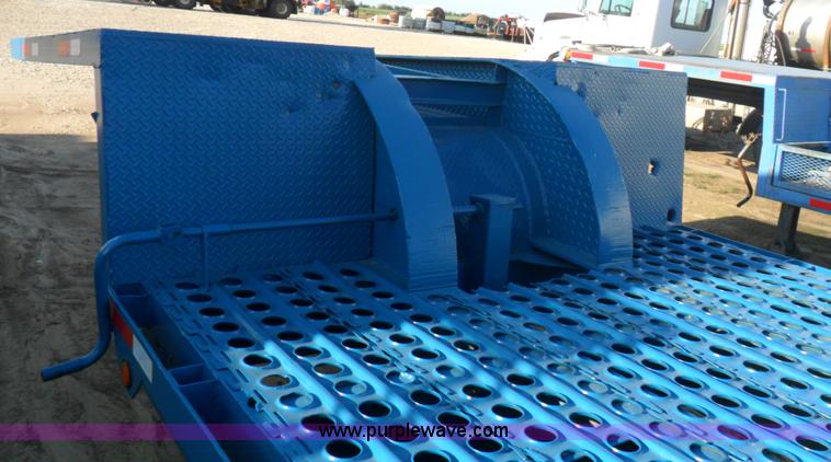 image for item B1195 1953 25 ton drop deck semi trailer