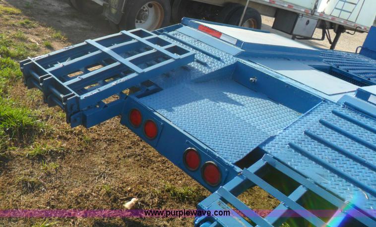 image for item B1195 1953 25 ton drop deck semi trailer