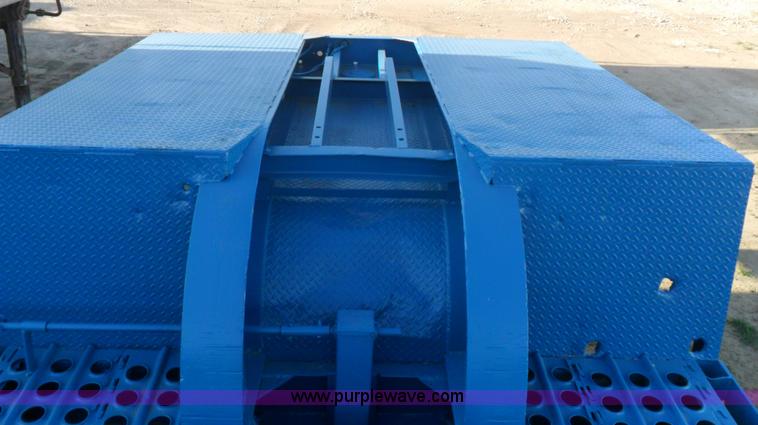 image for item B1195 1953 25 ton drop deck semi trailer