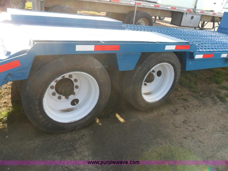 image for item B1195 1953 25 ton drop deck semi trailer
