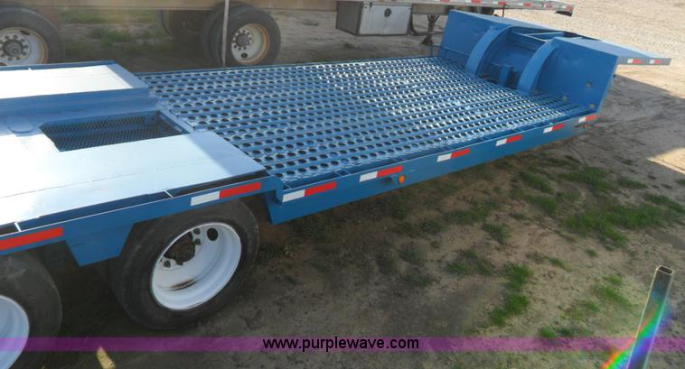 image for item B1195 1953 25 ton drop deck semi trailer