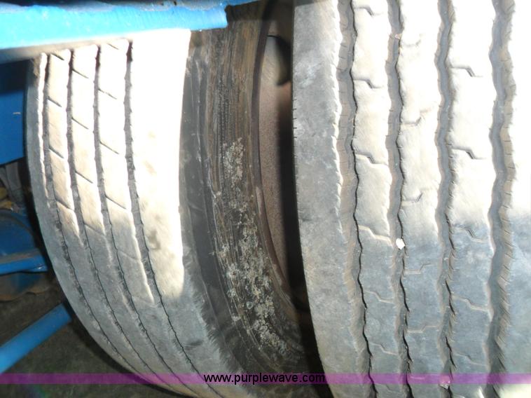 image for item B1195 1953 25 ton drop deck semi trailer