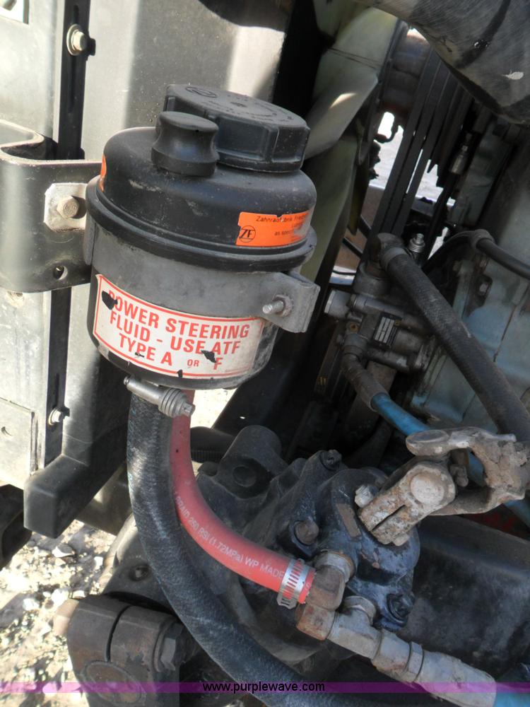 image for item B1196 1995 White/volvo WIA semi truck