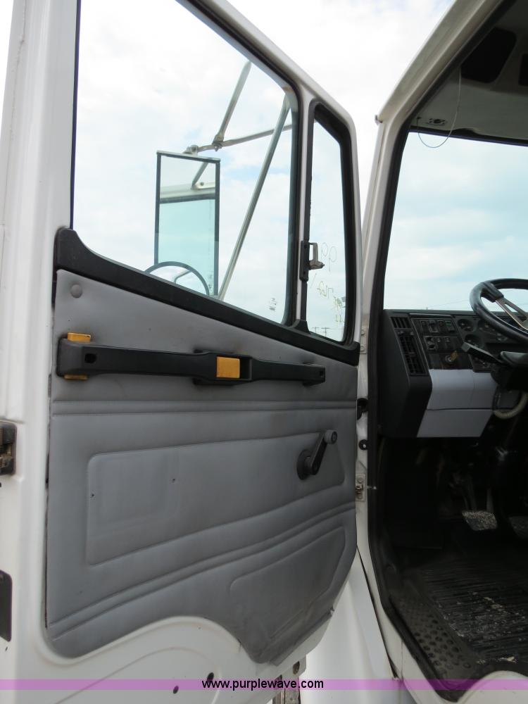 image for item B2279 1999 Freightliner FL80 semi truck