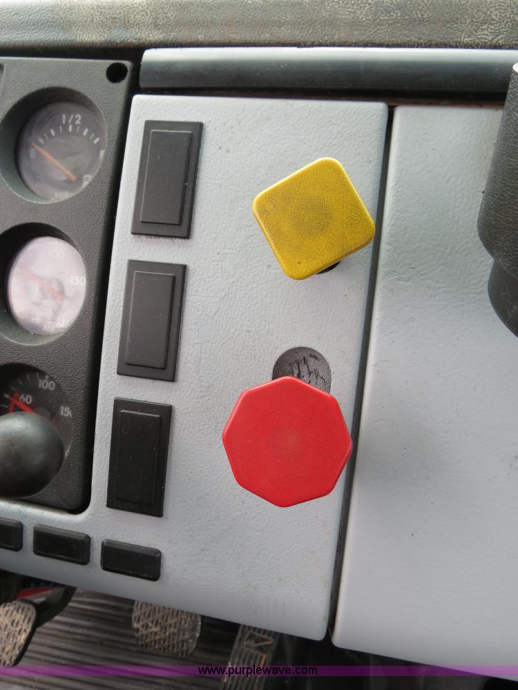 image for item B2279 1999 Freightliner FL80 semi truck