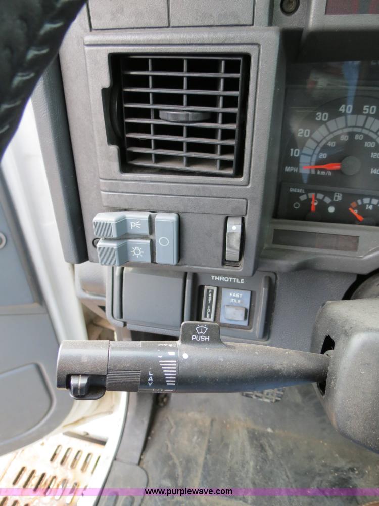 image for item B2280 1999 GMC C6500 refrigerator box truck