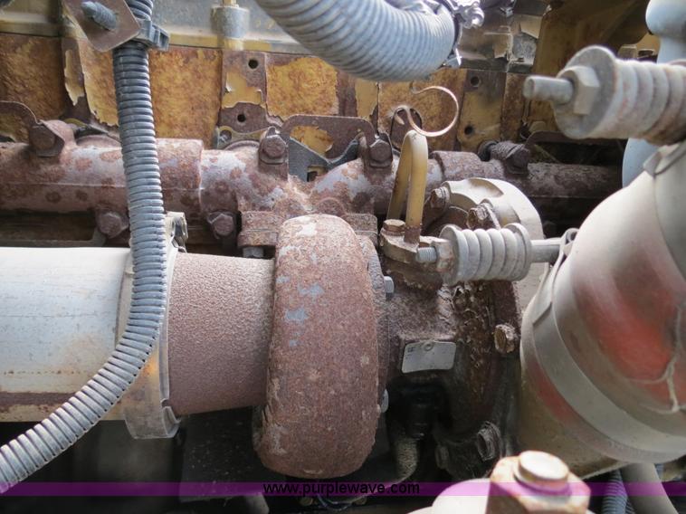 image for item B2280 1999 GMC C6500 refrigerator box truck