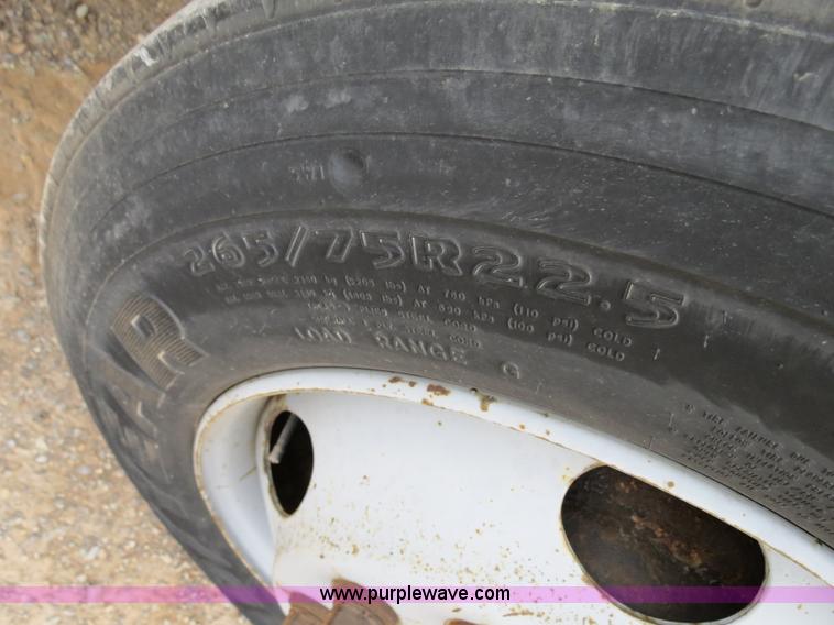 image for item B2280 1999 GMC C6500 refrigerator box truck