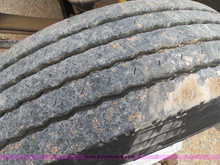 image for item B2280 1999 GMC C6500 refrigerator box truck