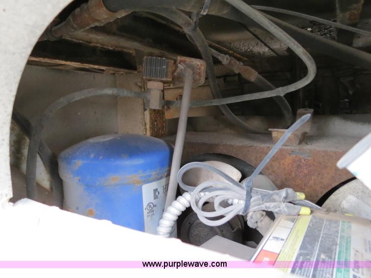 image for item B2280 1999 GMC C6500 refrigerator box truck