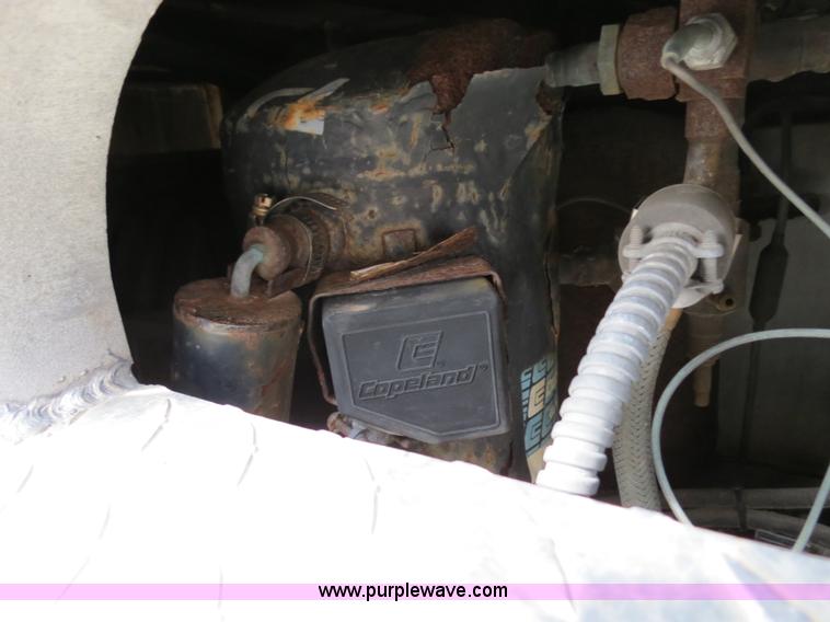 image for item B2280 1999 GMC C6500 refrigerator box truck