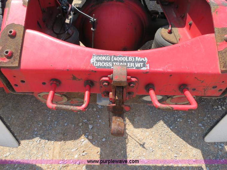 image for item B2281 2006 Volvo VNL semi truck