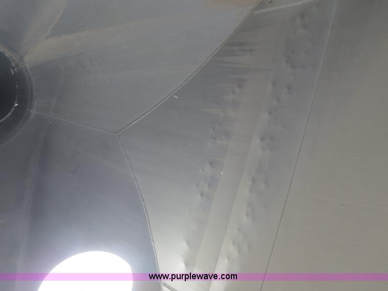 image for item B2292 1970 Fruehauf 40' aluminum pneumatic dry bulk trailer