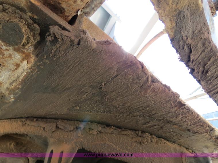 image for item B2293 1984 Fruehauf 42' aluminum pneumatic dry bulk trailer