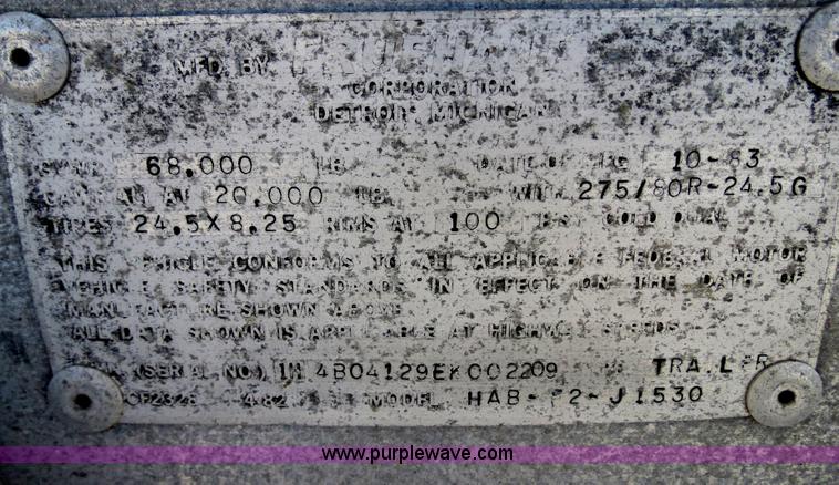 image for item B2293 1984 Fruehauf 42' aluminum pneumatic dry bulk trailer