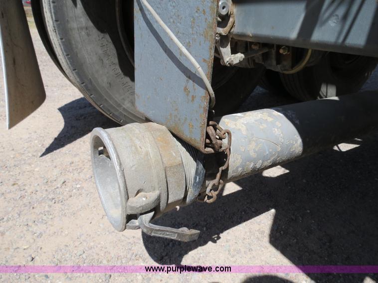 image for item B2293 1984 Fruehauf 42' aluminum pneumatic dry bulk trailer