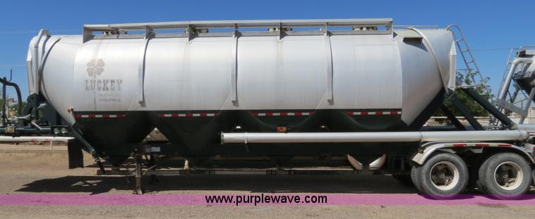 image for item B2294 1973 Heil 40' aluminum pneumatic dry bulk trailer