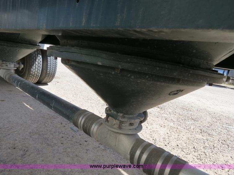 image for item B2294 1973 Heil 40' aluminum pneumatic dry bulk trailer