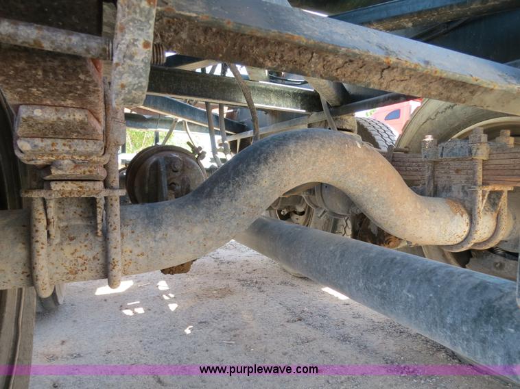 image for item B2294 1973 Heil 40' aluminum pneumatic dry bulk trailer