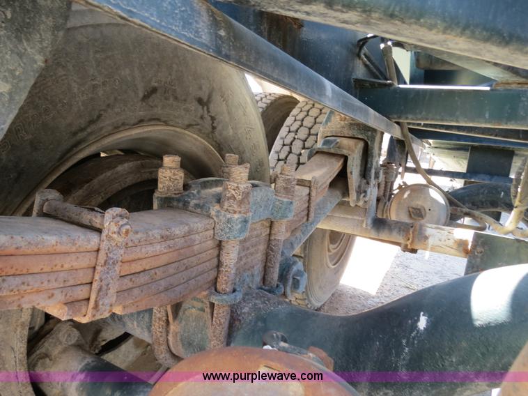 image for item B2294 1973 Heil 40' aluminum pneumatic dry bulk trailer