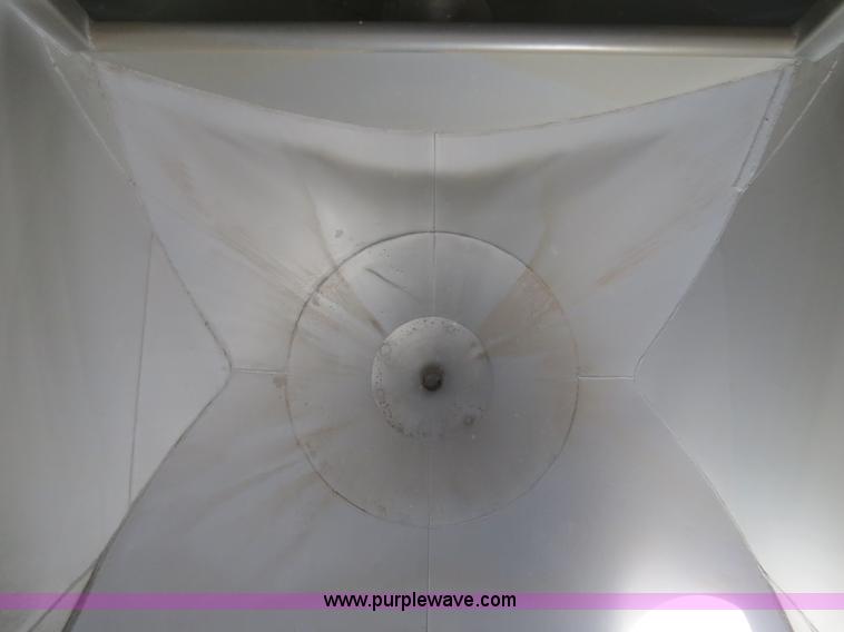 image for item B2294 1973 Heil 40' aluminum pneumatic dry bulk trailer