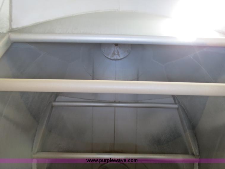 image for item B2294 1973 Heil 40' aluminum pneumatic dry bulk trailer