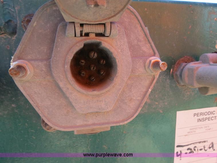 image for item B2295 1971 Fruehauf 40' aluminum pneumatic dry bulk trailer